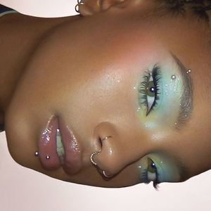 Meet your Posher, Laneika